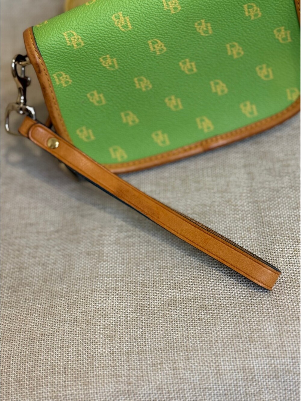 Y2K Dooney & Bourke Monogram Mini Bag / Coin Purse Vintage Rare Bright Green - Picture 4 of 8